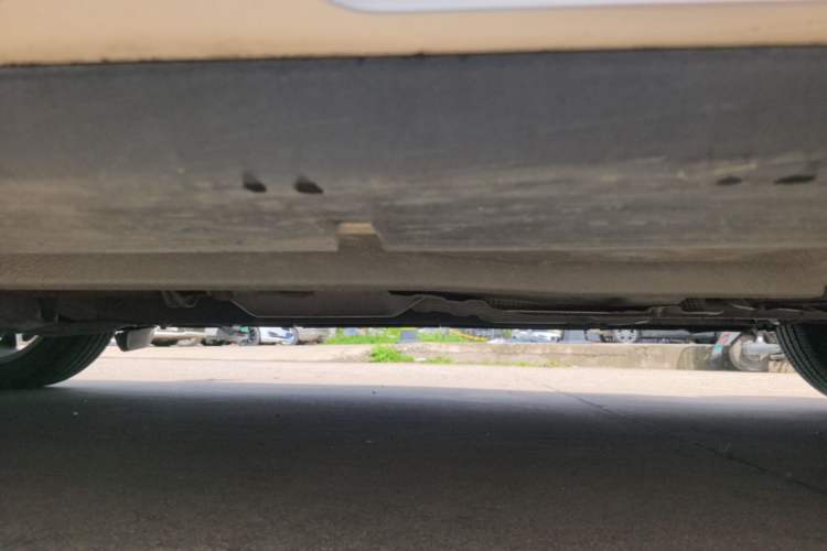 Used Geely Auto Vision S1 2018 1.4T CVT FENGXING Model Left Side Sill