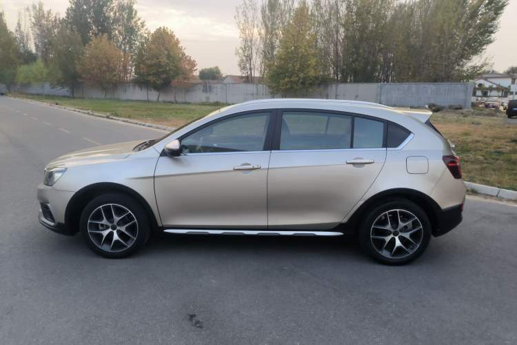 Used Geely Auto Vision S1 2019 Upgraded Model 1.5L CVT Luxury Version Exterior 5
