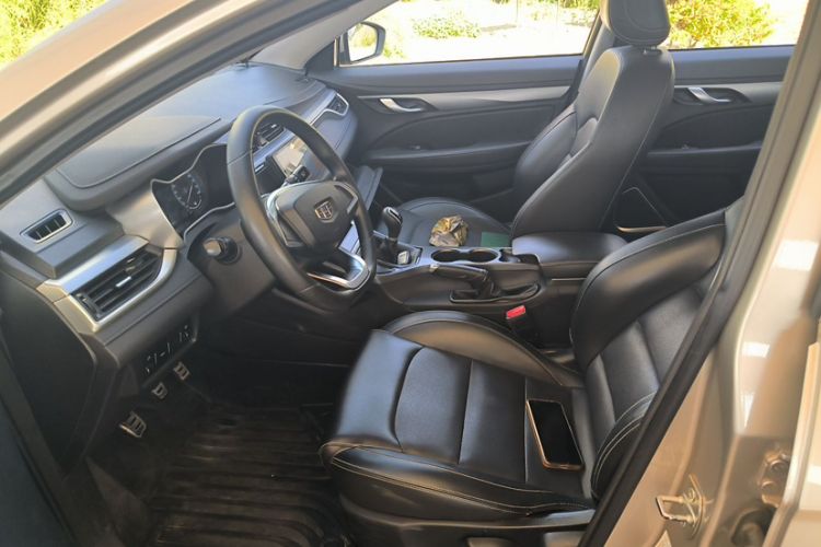 Used Geely Auto Vision S1 2019 Upgraded Model 1.5L Manual Elite Version Interior 1