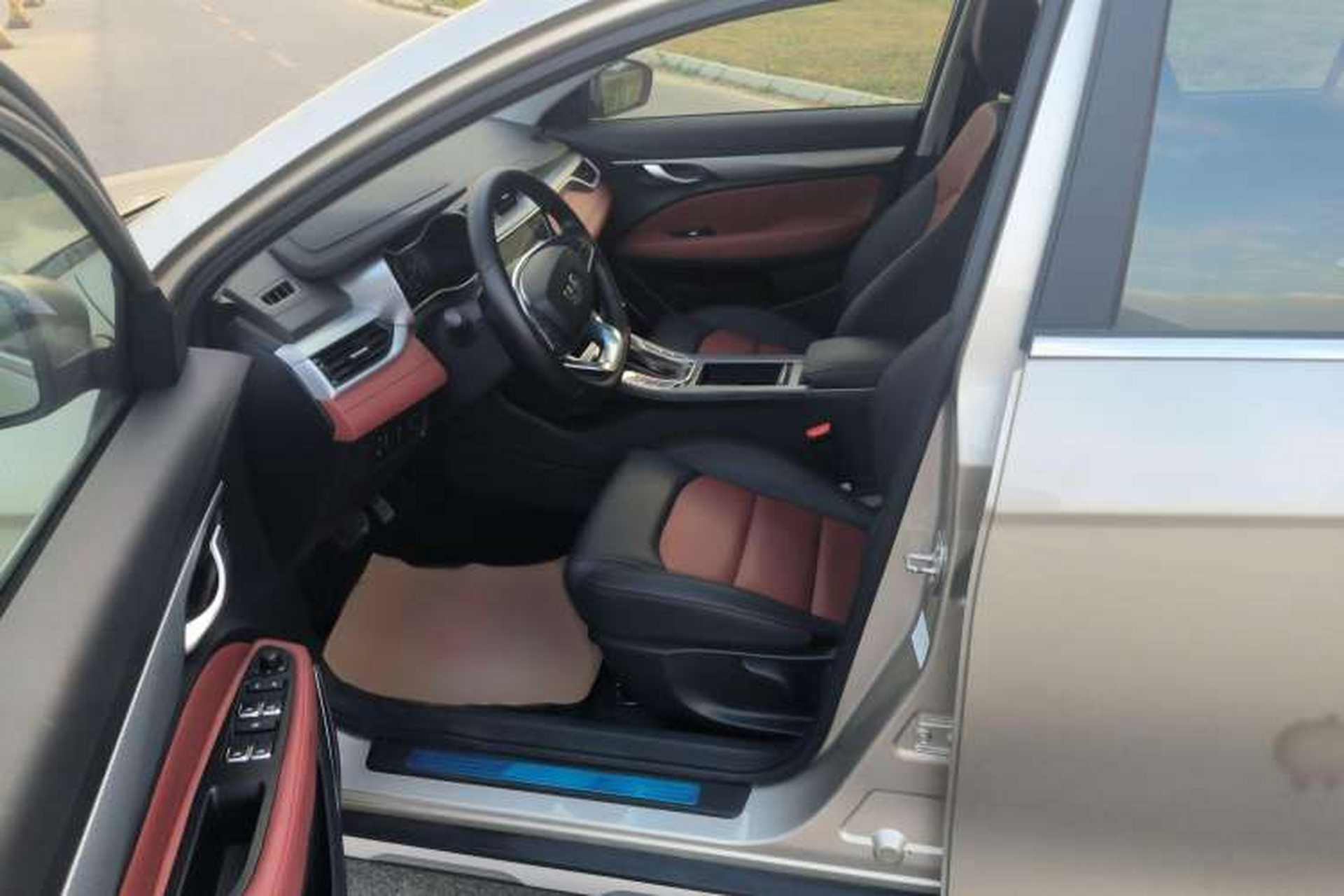 Used Geely Auto Vision S1 2019 Upgraded Model 1.5L CVT Luxury Version Interior 2