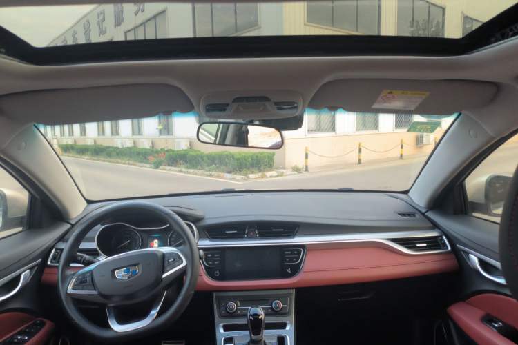 Used Geely Auto Vision S1 2019 Upgraded Model 1.5L CVT Luxury Version Interior 3