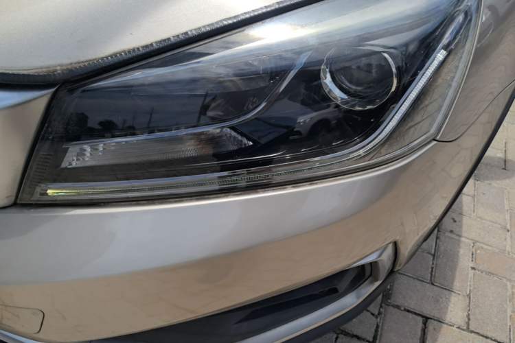 Used Geely Auto Vision S1 2019 Upgraded Model 1.5L CVT Luxury Version Left Front Headlight