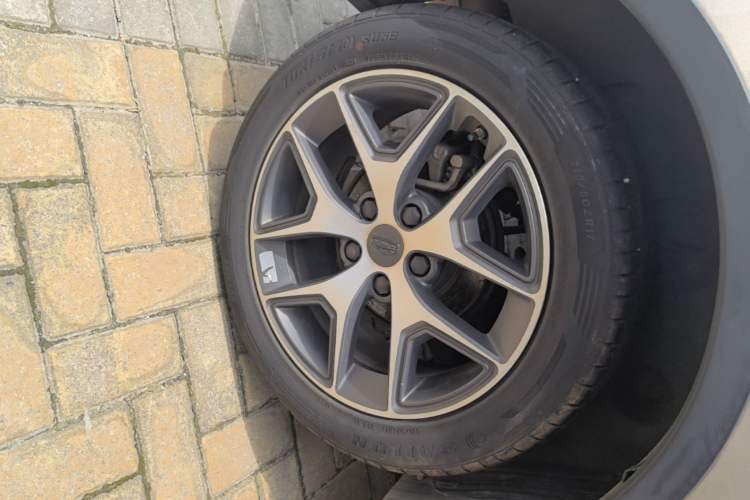 Used Geely Auto Vision S1 2019 Upgraded Model 1.5L CVT Luxury Version Right Rear Wheel Hub