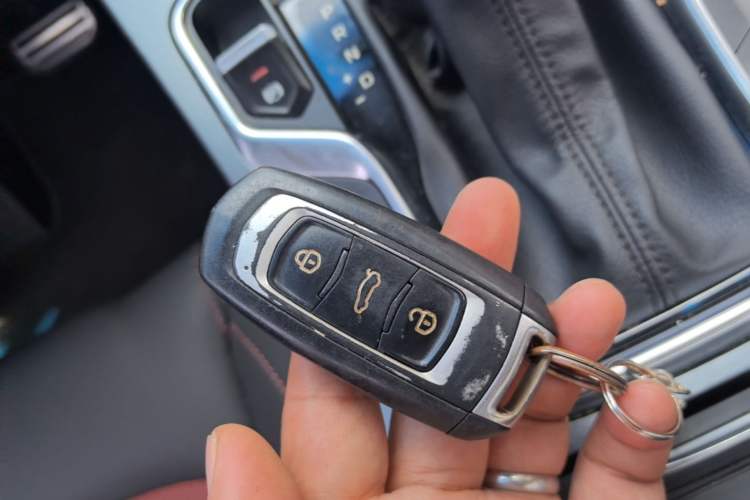 Used Geely Auto Vision S1 2019 Upgraded Model 1.5L CVT Luxury Version Vehicle Key