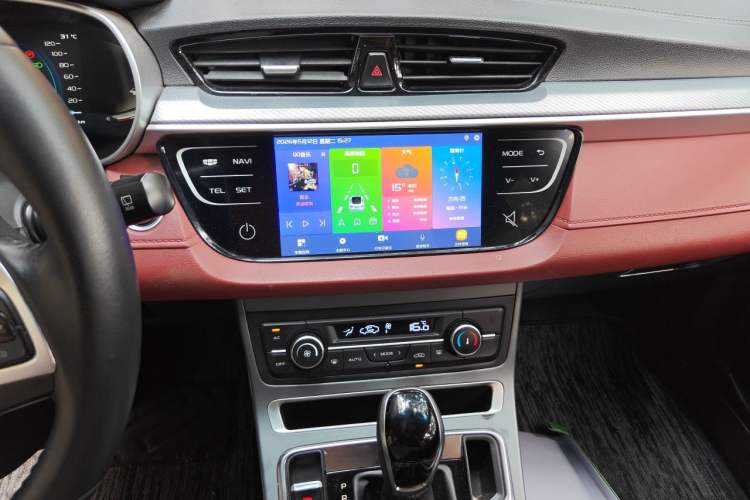 Used Geely Auto Vision S1 2019 Upgraded Model 1.5L CVT Luxury Version Audio And AC Panel