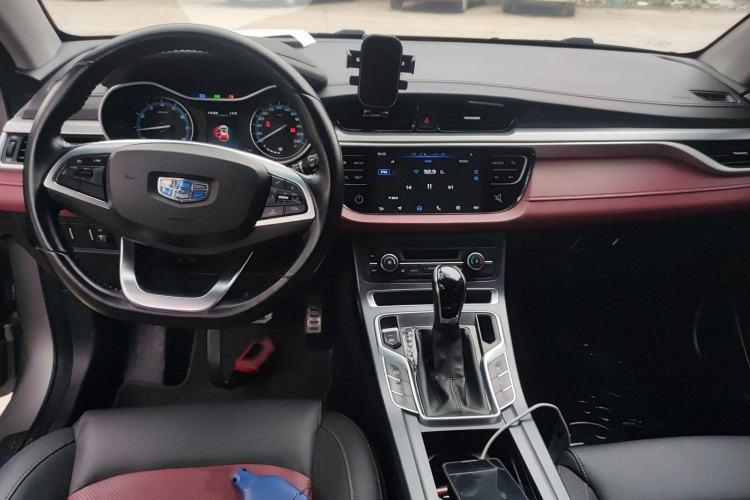 Used Geely Auto Vision S1 2019 Upgraded Model 1.5L CVT Luxury Version Center Console