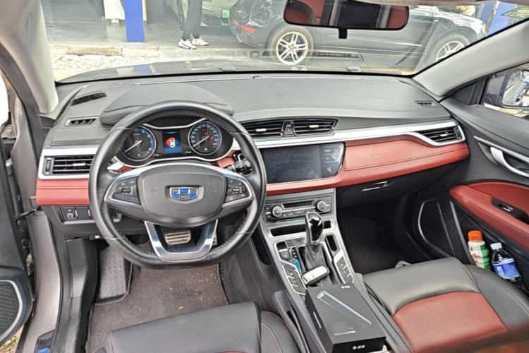 Used Geely Auto Vision S1 2019 Upgraded Model 1.5L CVT Luxury Version Center Console