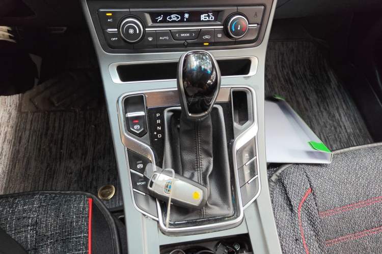 Used Geely Auto Vision S1 2019 Upgraded Model 1.5L CVT Luxury Version Gear Lever