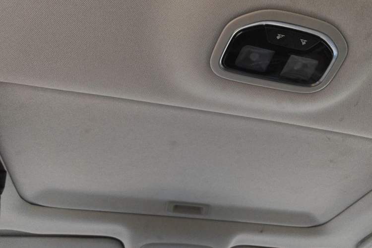 Used Geely Auto Vision S1 2019 Upgraded Model 1.5L CVT Luxury Version Headliner