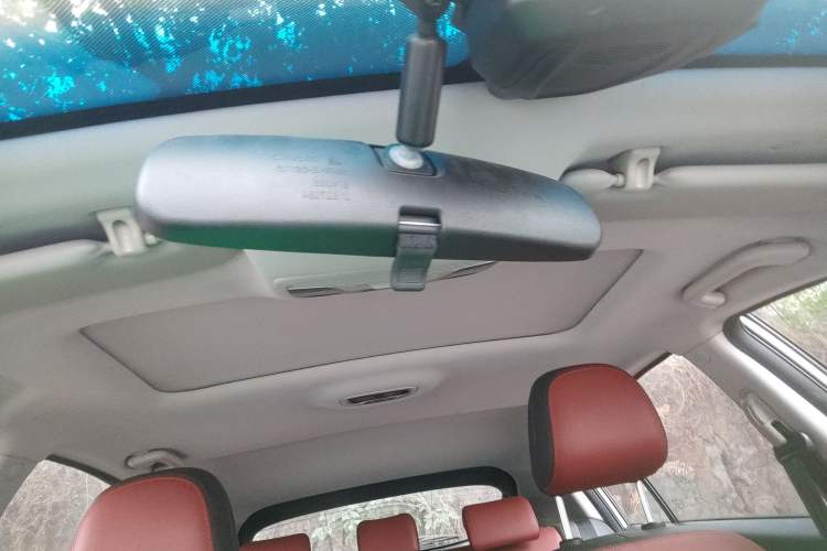 Used Geely Auto Vision S1 2019 Upgraded Model 1.5L CVT Luxury Version Headliner