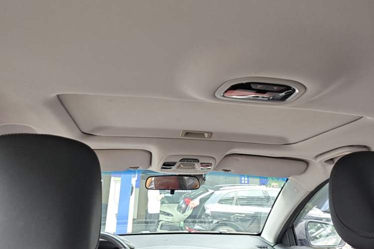 Used Geely Auto Vision S1 2019 Upgraded Model 1.5L CVT Luxury Version Headliner