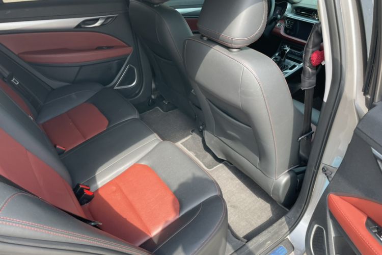 Used Geely Auto Vision S1 2019 Upgraded Model 1.5L CVT Luxury Version Interior 3