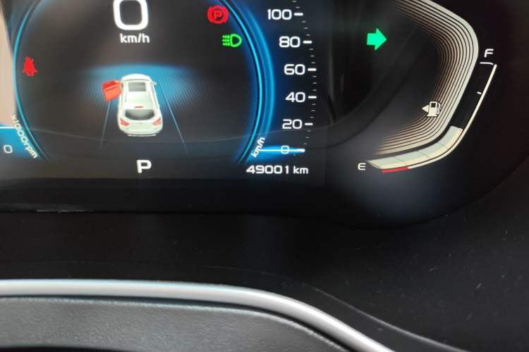Used Geely Auto Vision S1 2019 Upgraded Model 1.5L CVT Luxury Version Odometer Close Up