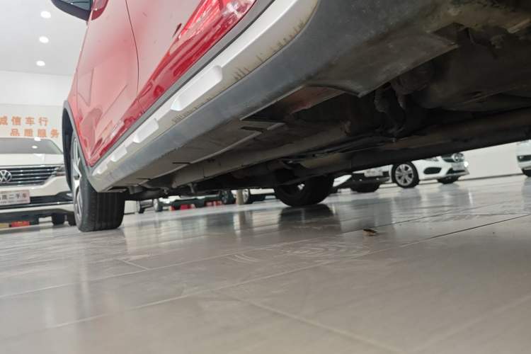 Used Geely Auto Vision S1 2019 Upgraded Model 1.5L CVT Luxury Version Left Side Sill