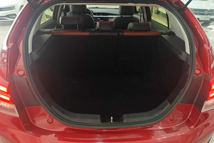 Used Geely Auto Vision S1 2019 Upgraded Model 1.5L CVT Luxury Version Trunk