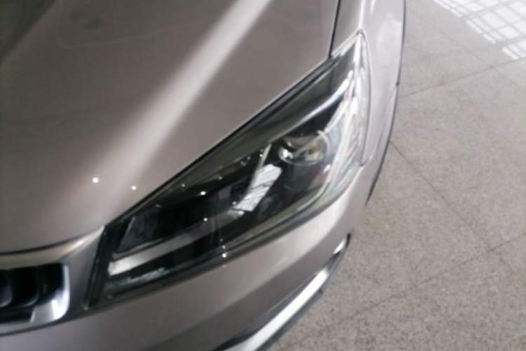 Used Geely Auto Vision S1 2019 Upgraded Model 1.5L CVT Luxury Version Left Front Headlight