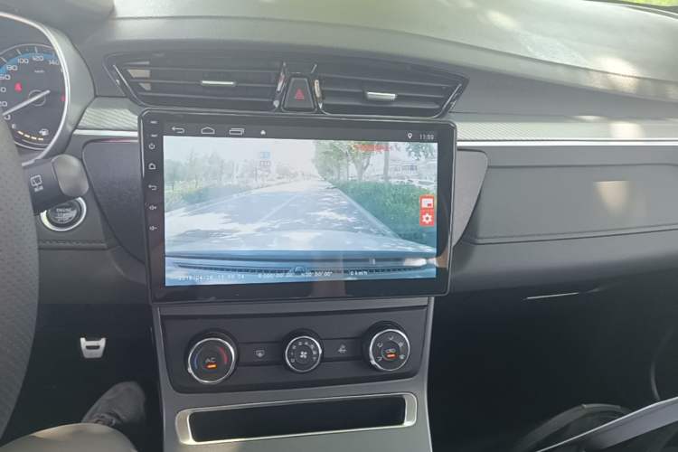 Used Geely Auto Vision S1 2019 Upgraded Model 1.5L Manual Happiness Edition Audio And AC Panel