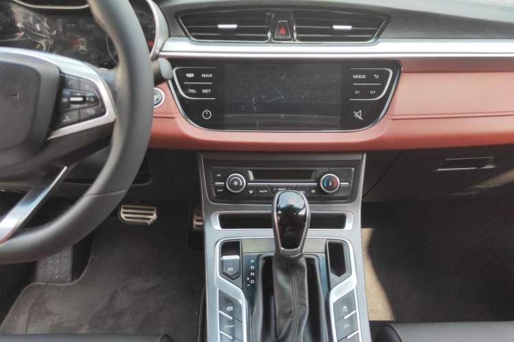 Used Geely Auto Vision S1 2019 Upgraded Model 1.5L CVT Luxury Version Audio And AC Panel