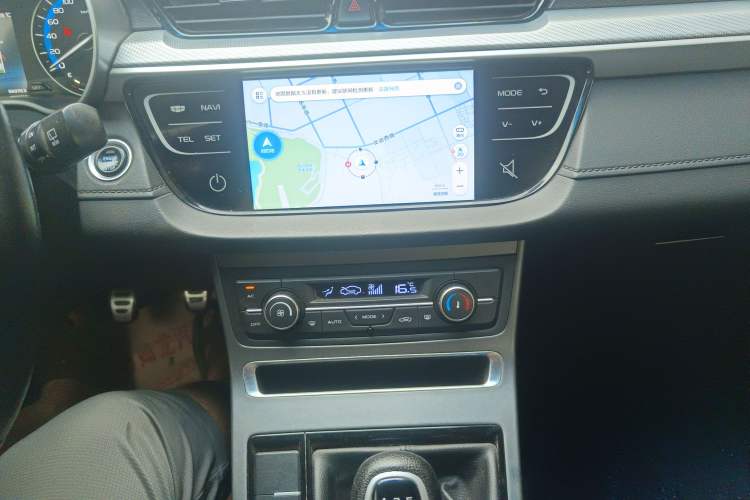 Used Geely Auto Vision S1 2019 Upgraded Model 1.5L Manual Elite Version Audio And AC Panel
