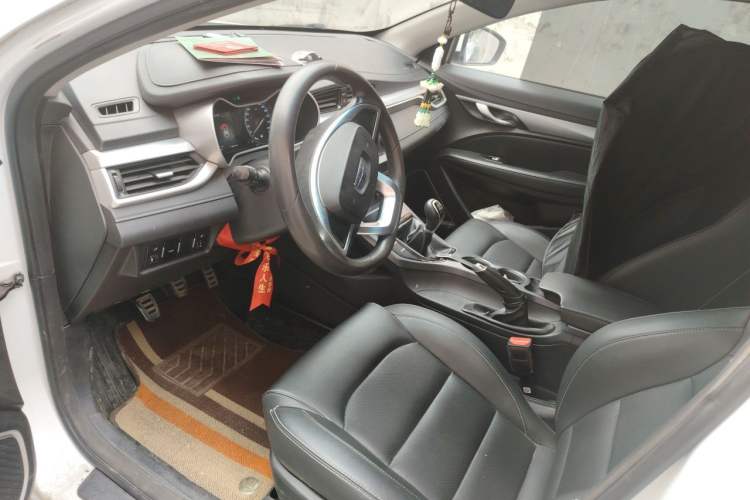 Used Geely Auto Vision S1 2019 Upgraded Model 1.5L Manual Happiness Edition Driver Seat