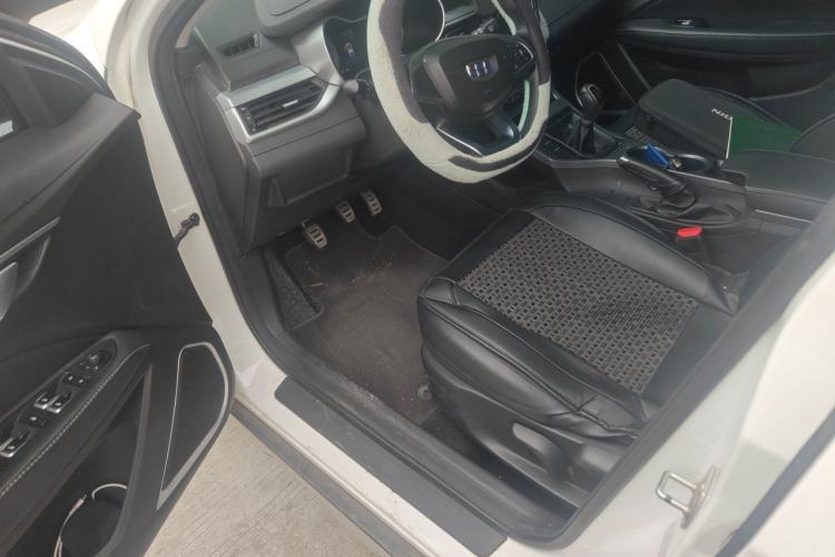 Used Geely Auto Vision S1 2019 Upgraded Model 1.5L Manual Elite Version Driver Seat