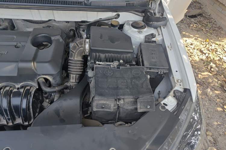 Used Geely Auto Vision S1 2019 Upgraded Model 1.5L Manual Elite Version Engine Bay Left
