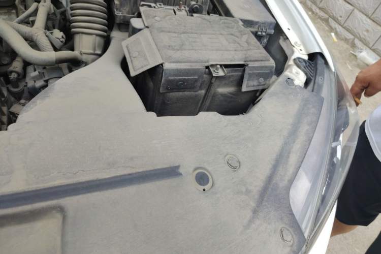 Used Geely Auto Vision S1 2019 Upgraded Model 1.5L Manual Happiness Edition Engine Bay Left
