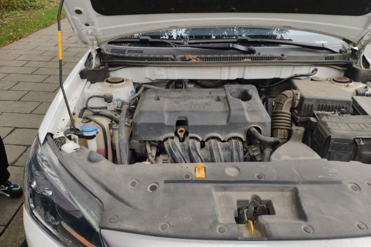 Used Geely Auto Vision S1 2019 Upgraded Model 1.5L CVT Luxury Version Engine Bay Right