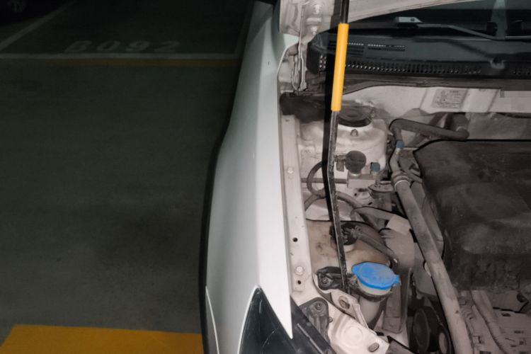 Used Geely Auto Vision S1 2019 Upgraded Model 1.5L Manual Elite Version Engine Bay Right