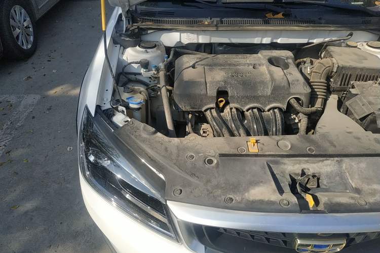 Used Geely Auto Vision S1 2019 Upgraded Model 1.5L CVT Luxury Version Engine Bay Right