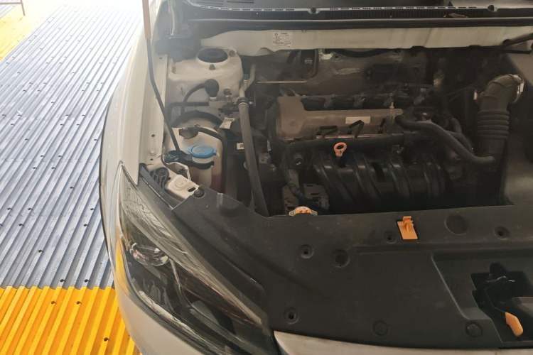 Used Geely Auto Vision S1 2019 Upgraded Model 1.5L Manual Elite Version Engine Bay Right