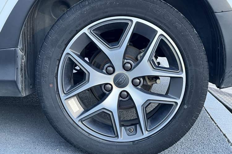 Used Geely Auto Vision S1 2019 Upgraded Model 1.5L CVT Luxury Version Exterior 5