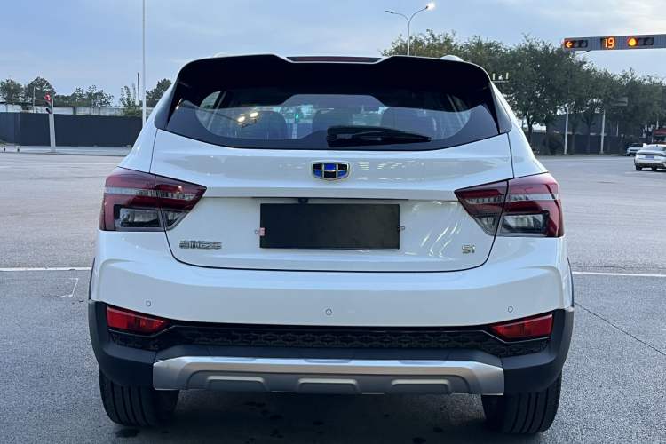 Used Geely Auto Vision S1 2019 Upgraded Model 1.5L CVT Luxury Version Exterior 6