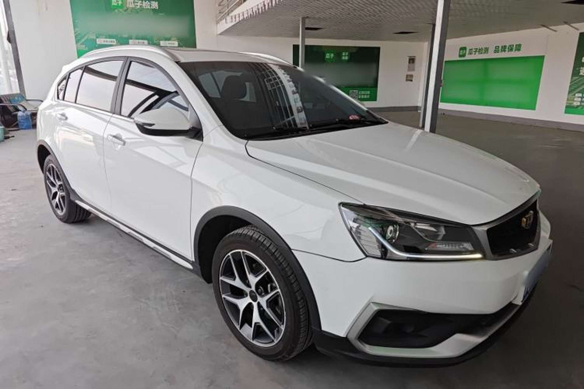 Used Geely Auto Vision S1 2019 Upgraded Model 1.5L CVT Luxury Version Front Right 45 Deg