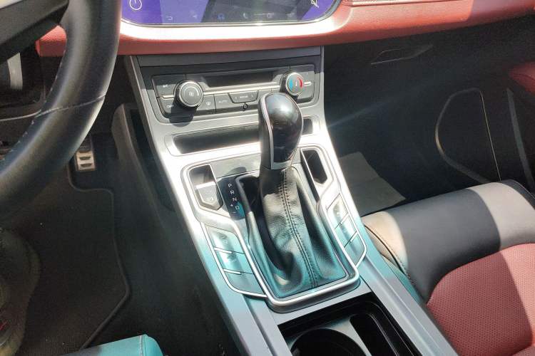 Used Geely Auto Vision S1 2019 Upgraded Model 1.5L CVT Luxury Version Gear Lever
