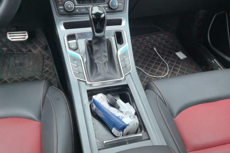 Used Geely Auto Vision S1 2019 Upgraded Model 1.5L CVT Luxury Version Gear Lever