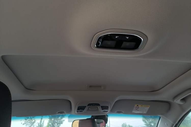Used Geely Auto Vision S1 2019 Upgraded Model 1.5L CVT Luxury Version Headliner
