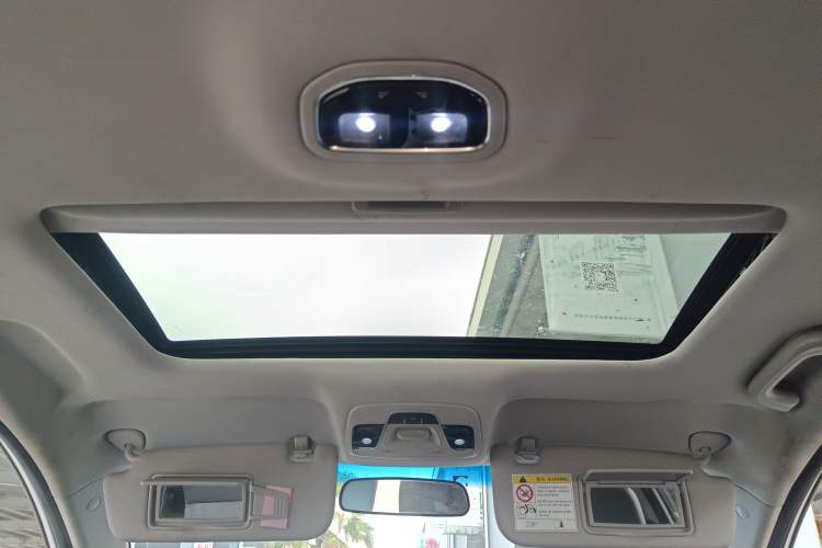 Used Geely Auto Vision S1 2019 Upgraded Model 1.5L Manual Elite Version Headliner