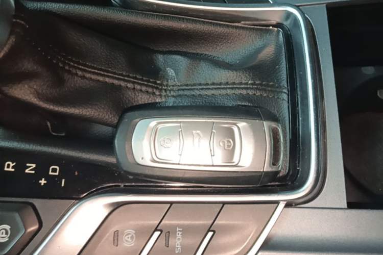 Used Geely Auto Vision S1 2019 Upgraded Model 1.5L CVT Luxury Version Interior 1