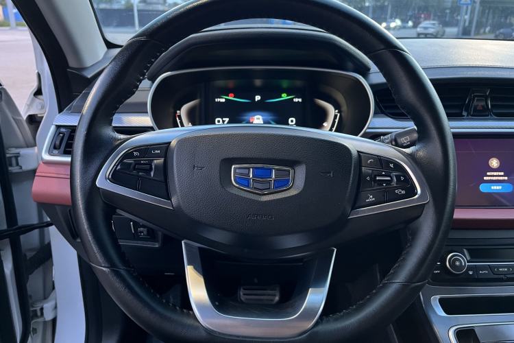 Used Geely Auto Vision S1 2019 Upgraded Model 1.5L CVT Luxury Version Interior 2