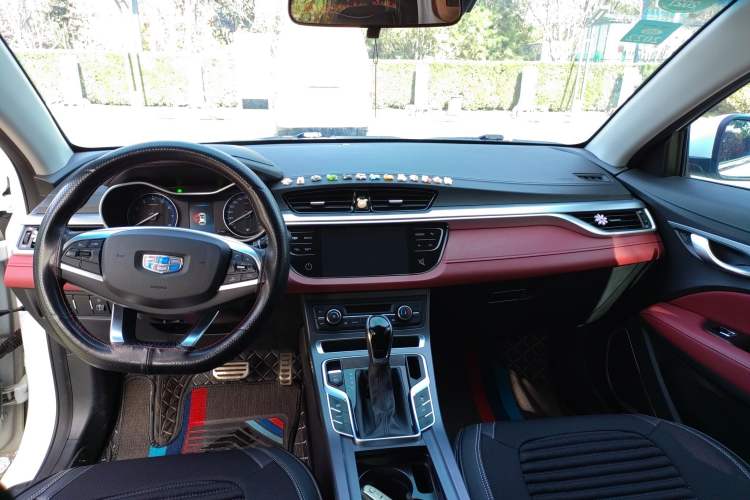 Used Geely Auto Vision S1 2019 Upgraded Model 1.5L CVT Luxury Version Interior 3
