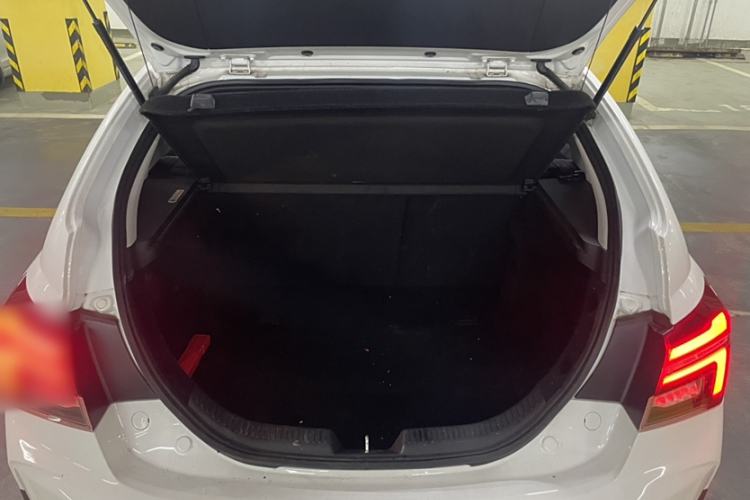 Used Geely Auto Vision S1 2019 Upgraded Model 1.5L CVT Luxury Version Interior 5