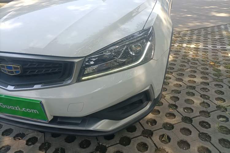 Used Geely Auto Vision S1 2019 Upgraded Model 1.5L CVT Luxury Version Left Front Headlight