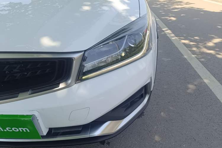 Used Geely Auto Vision S1 2019 Upgraded Model 1.5L Manual Happiness Edition Left Front Headlight