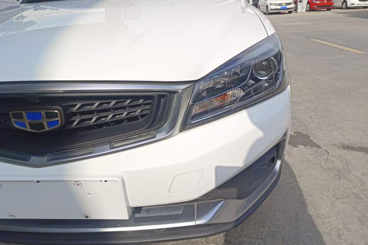 Used Geely Auto Vision S1 2019 Upgraded Model 1.5L Manual Elite Version Left Front Headlight
