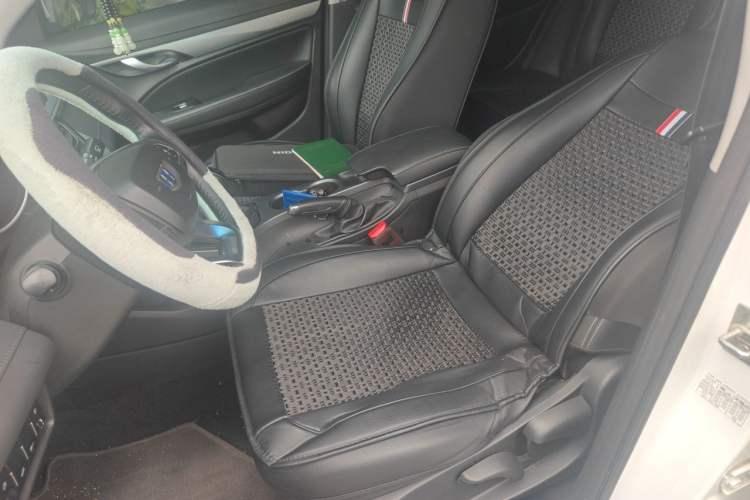 Used Geely Auto Vision S1 2019 Upgraded Model 1.5L Manual Elite Version Left Front Seat