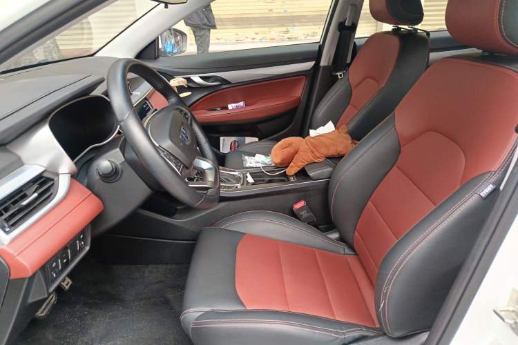 Used Geely Auto Vision S1 2019 Upgraded Model 1.4T CVT Prestige Edition Left Front Seat