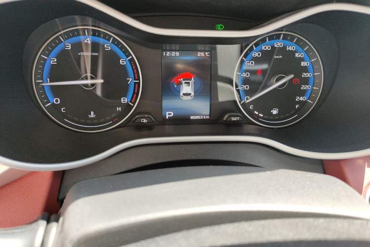Used Geely Auto Vision S1 2019 Upgraded Model 1.5L CVT Luxury Version Odometer Close Up