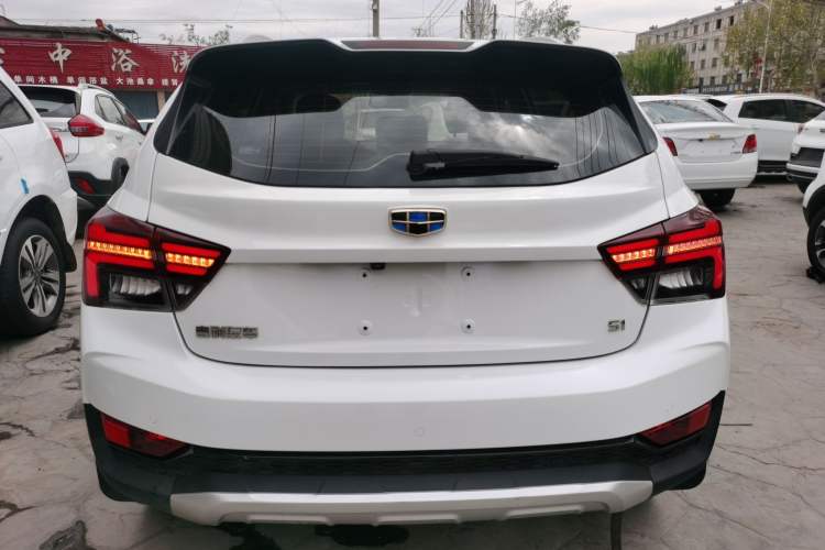 Used Geely Auto Vision S1 2019 Upgraded Model 1.5L Manual Elite Version Rear