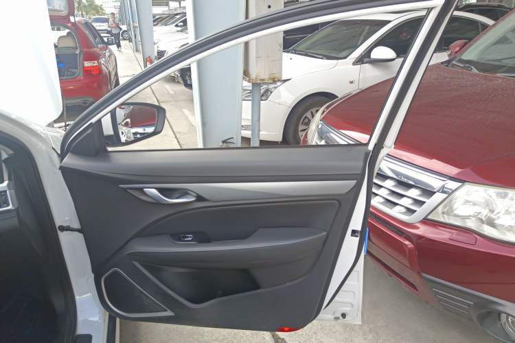Used Geely Auto Vision S1 2019 Upgraded Model 1.5L Manual Elite Version Right Front Door Interior